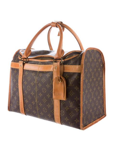 lv weekender